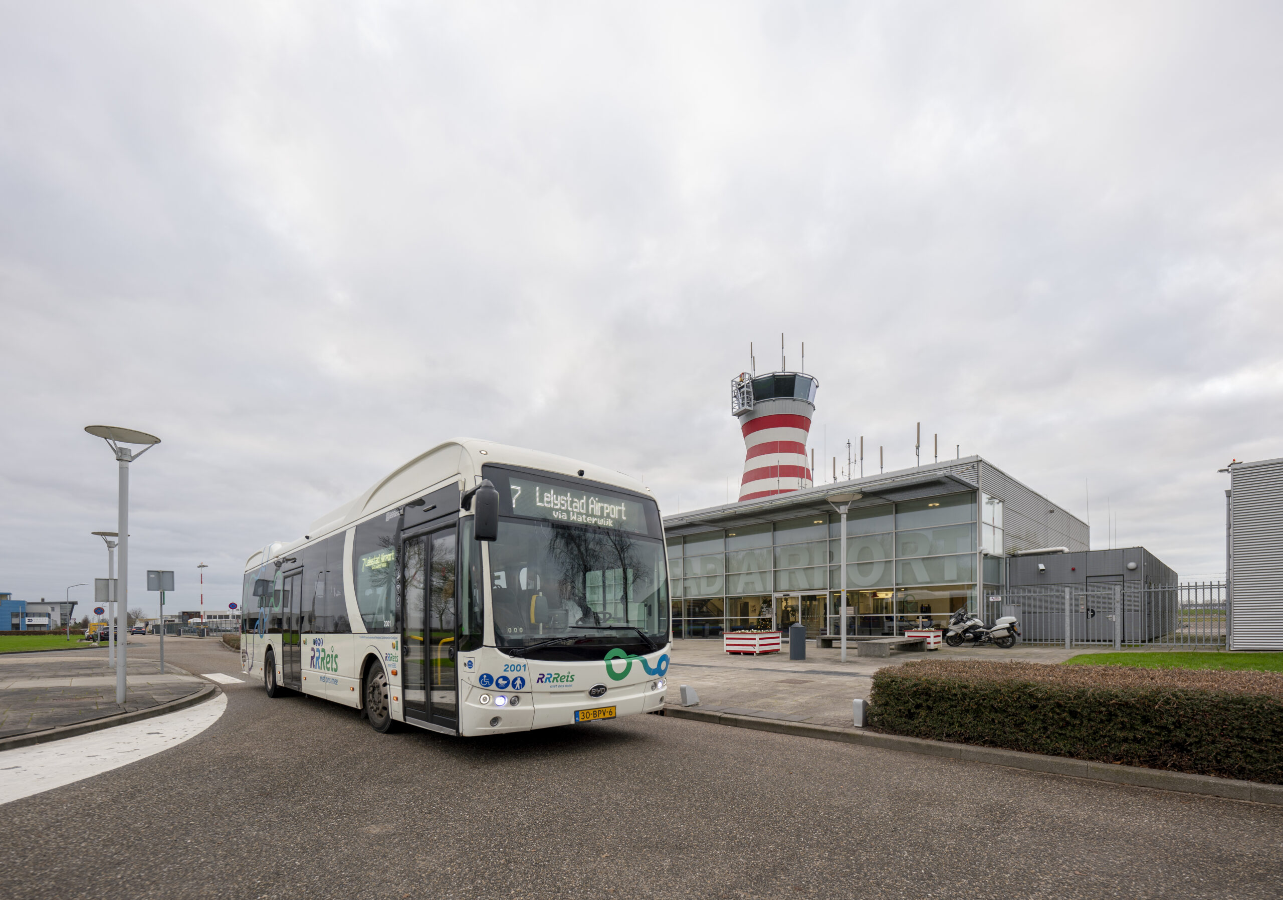 EBS RRREIS Lelystad Airport 20231215 DEF_MCS5038 EBS RRREIS Lelystad Airport