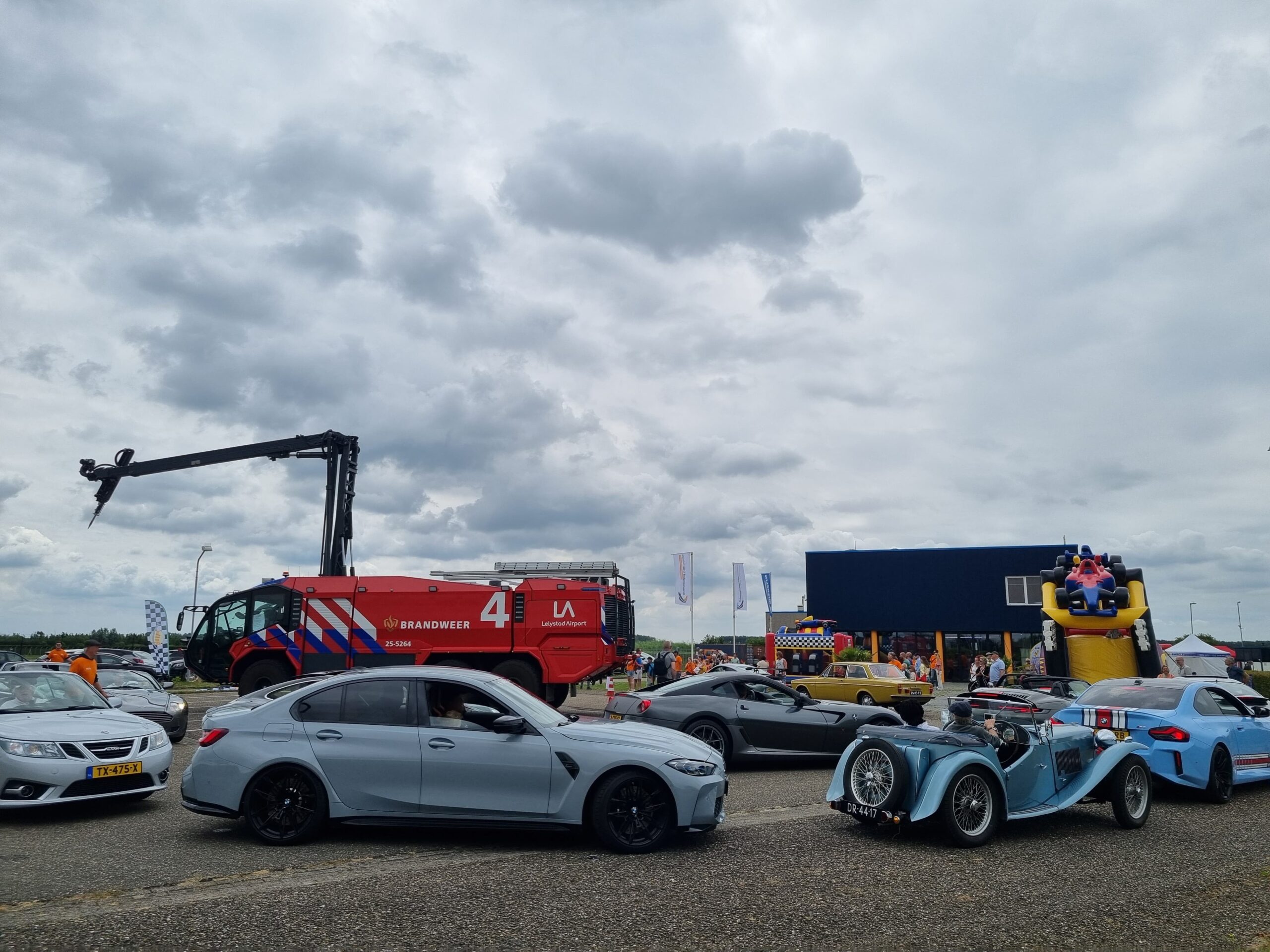 Lelystad Airport aanwezig bij Smiles Foundation Dag 😃